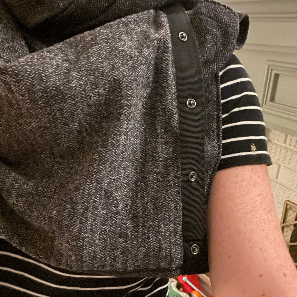 Lululemon Vinyasa Scarf in Speckled Gray